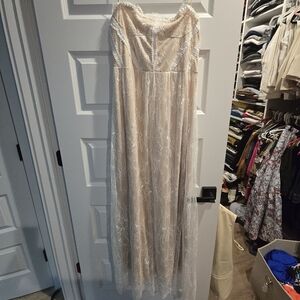 Elegant Lace Dress in Cream